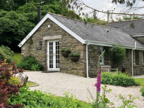 Отель Almond Tree Cottage  Фоуи